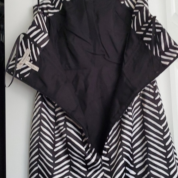 Nwot Bcbg strapless dress - Picture 5 of 7